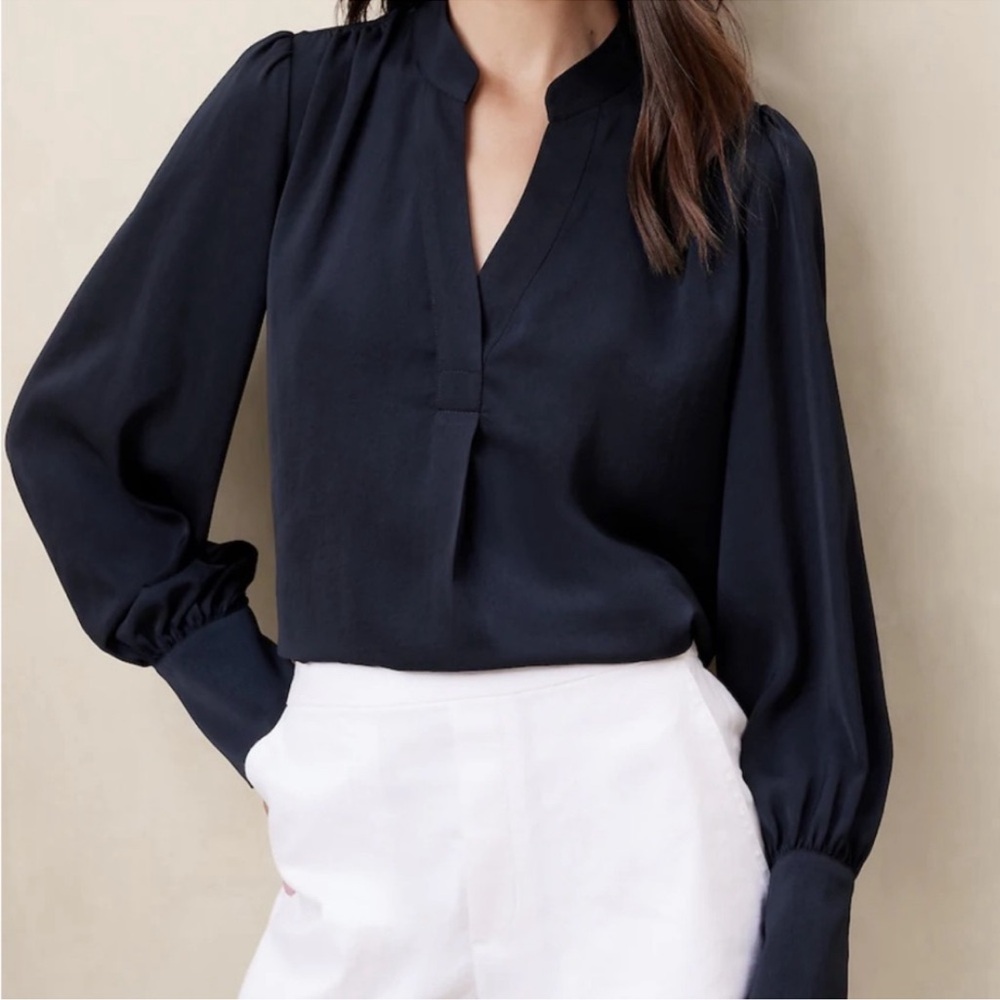 Banana Republic Navy Split Neck Blouse Sz SP